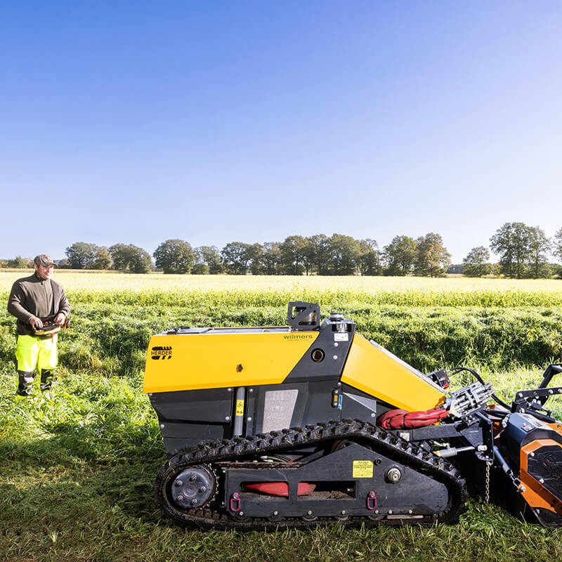 ferngesteuerte landmaschinen bei stefan linnenbaum